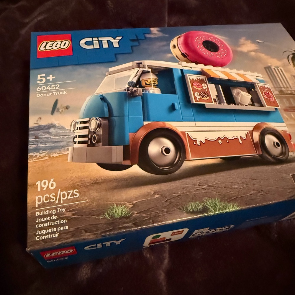 LEGO City Donut Truck Set - New in box, never opened - Picture 9 of 9